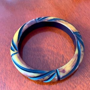 Vintage bakelite carved bangle